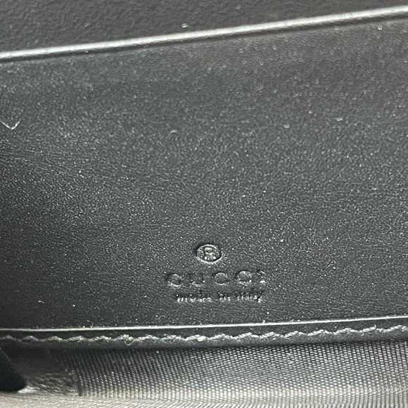 Gucci Sylvie black zippy aroun wallet - Picture 4 of 16